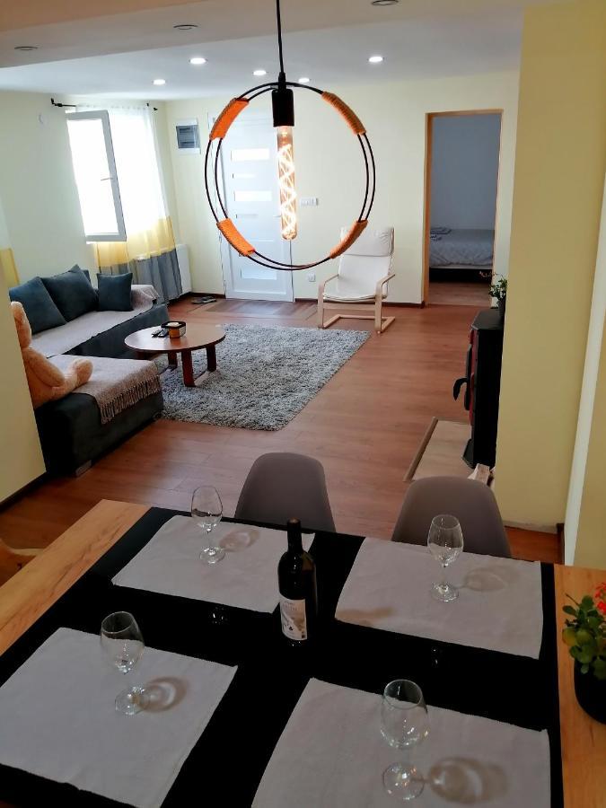 דונג'י מלינובאץ' Nikas Apartman מראה חיצוני תמונה